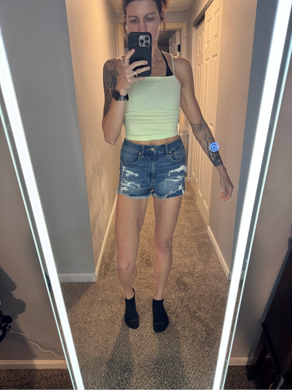 American Eagle Super High Rise Shortie shorts Size 6
